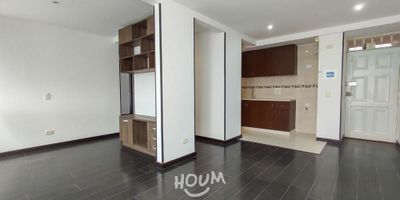 [VEN] ID HOUM: 100752

En Houm te ayudamos de forma fácil y segura. Los beneficios de comprar con nosotros:
    • Te ayudamos a conseguir financiamiento a través de una asesoría personalizada
    • Mediación y seguimiento de todo el proceso
    • Ponemos a tu disposición profesionales en notariado, registro y asesoría jurídica
¡Solo te preocupas de las firmas!

Departamento en venta, ubicado en el barrio Portal Américas, Las Margaritas, con una superficie construida de 56.00 m² y superficie total de 56.00 m². 

Sus principales características son:

    • 2 dormitorios
    • 2 baños
    • Admite mascotas
    • Piso 6
    • Año de construcción: 2011
            
Además, el inmueble cuenta con las siguientes amenidades:

    • Salón de eventos
    • Vigilancia 24 hrs
    • Zona de asadores

Si compras con nosotros, te brindamos asesoría personalizada durante todo el proceso.
Más que una inmobiliaria, somos Houm.
*Aplican T&C