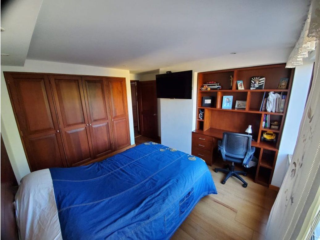 Casa de 3 alcobas en venta en Gratamira, Bogotá, 300 m² · foto 14 de 20