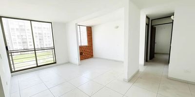 ¡Tu nuevo hogar te está esperando! 

Disfruta de la comodidad y el estilo en este acogedor apartamento de 2 habitaciones y 2 baños, diseñado para ofrecerte una vida práctica y confortable. Cuenta con amplios espacios, una cocina funcional y parqueadero comunitario.

Ubicado en un edificio moderno con excelentes amenidades:
• Piscina para adultos y niños
• Zona BBQ ideal para compartir en familia o con amigos
• Zonas verdes y área infantil perfectas para disfrutar al aire libre
• Ascensor para mayor comodidad

Vive en un entorno tranquilo, seguro y con todo lo que necesitas al alcance de tu mano.
¡Haz de este apartamento el lugar donde comiencen tus mejores momentos!