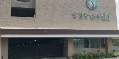 Se arrienda y/o vende apartamento en el sector barro blanco, urbanizacion cerrada, consta de: sala comedor, cocina integral, zona de ropas, 2 habitaciones, 2 banos, uno social completo y el otro en la habitacion principal, con vestier, balcon, red de gas  parqueadero, cuarto util 