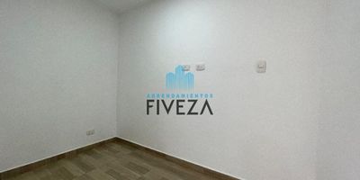 ARRIENDO APARTAMENTO EN SABANETA, EN UNIDAD CERRADA, SECTOR CAÑAVERALEJO, ÁREA: 55 MTS. 2 ALCOBAS 2 BAÑOS, BALCÓN, PISO 11, CERCA A SUPERMERCADOS, MALL COMERCIAL, FARMACIAS, RESTAURANTES, FACILIDAD DE TRANSPORTE PÚBLICO.