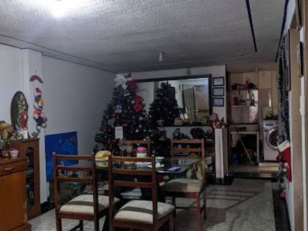Casa de 8 alcobas en venta en Bosques De Maríana, Bogotá, 312 m² · foto 17 de 20