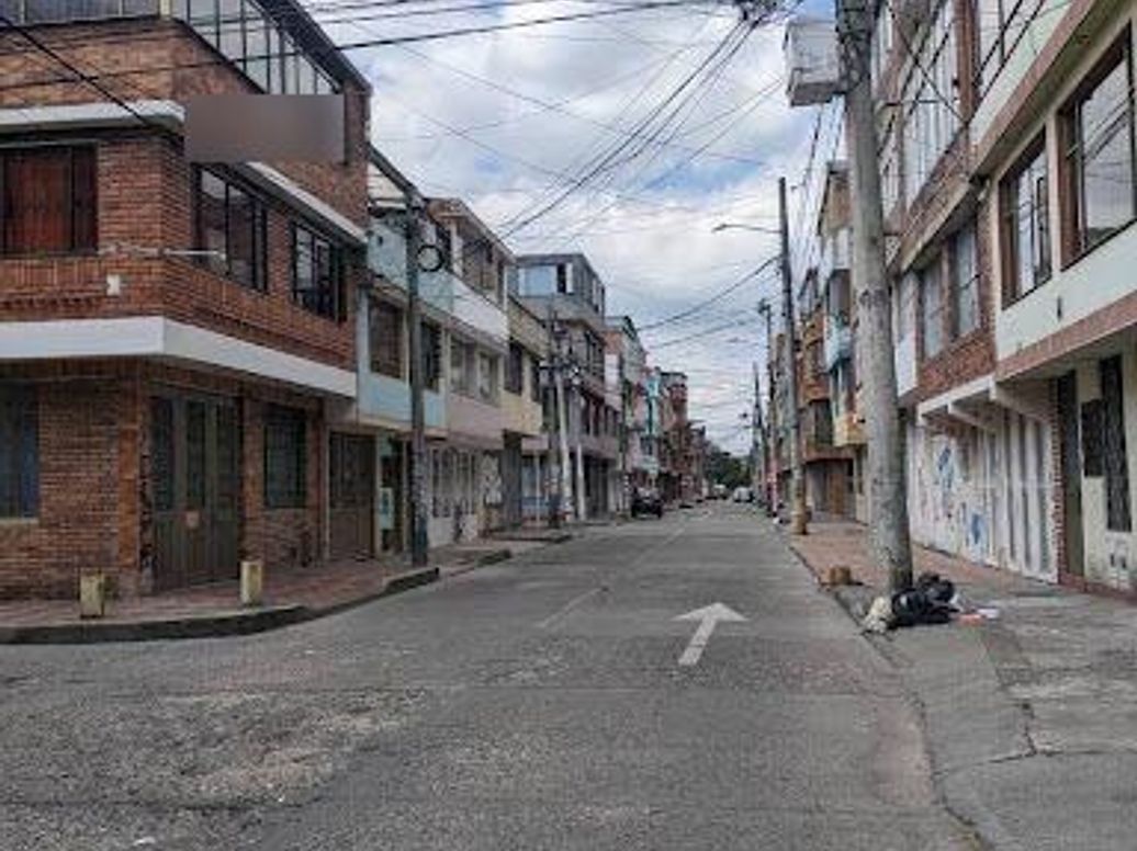 Casa de 8 alcobas en venta en Bosques De Maríana, Bogotá, 312 m² · foto 19 de 20