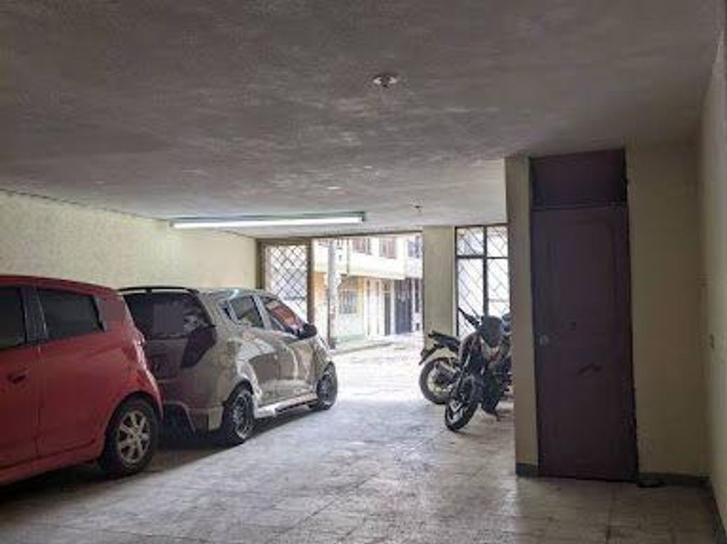 Casa de 8 alcobas en venta en Bosques De Maríana, Bogotá, 312 m² · foto 12 de 20