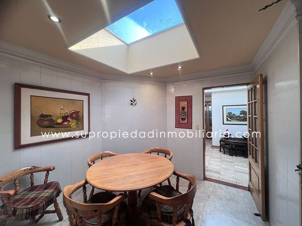 Apartamento de 4 alcobas en venta en San Patricio, Bogotá, 202 m² · foto 12 de 20