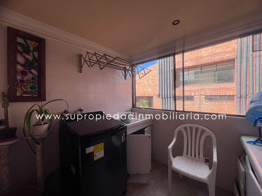 Apartamento de 4 alcobas en venta en San Patricio, Bogotá, 202 m² · foto 10 de 20