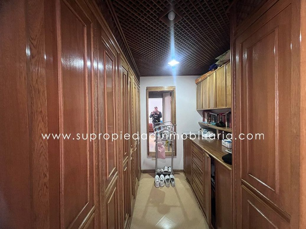Apartamento de 4 alcobas en venta en San Patricio, Bogotá, 202 m² · foto 19 de 20