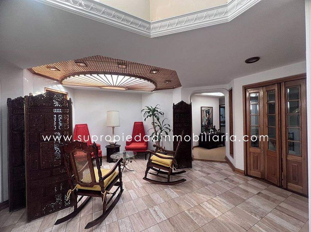 Apartamento de 4 alcobas en venta en San Patricio, Bogotá, 202 m² · foto 7 de 20