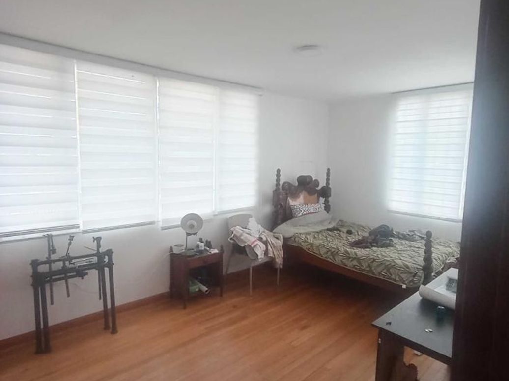 Casa de 7 alcobas en venta en La Estanzuela, Bogotá, 400 m² · foto 14 de 20