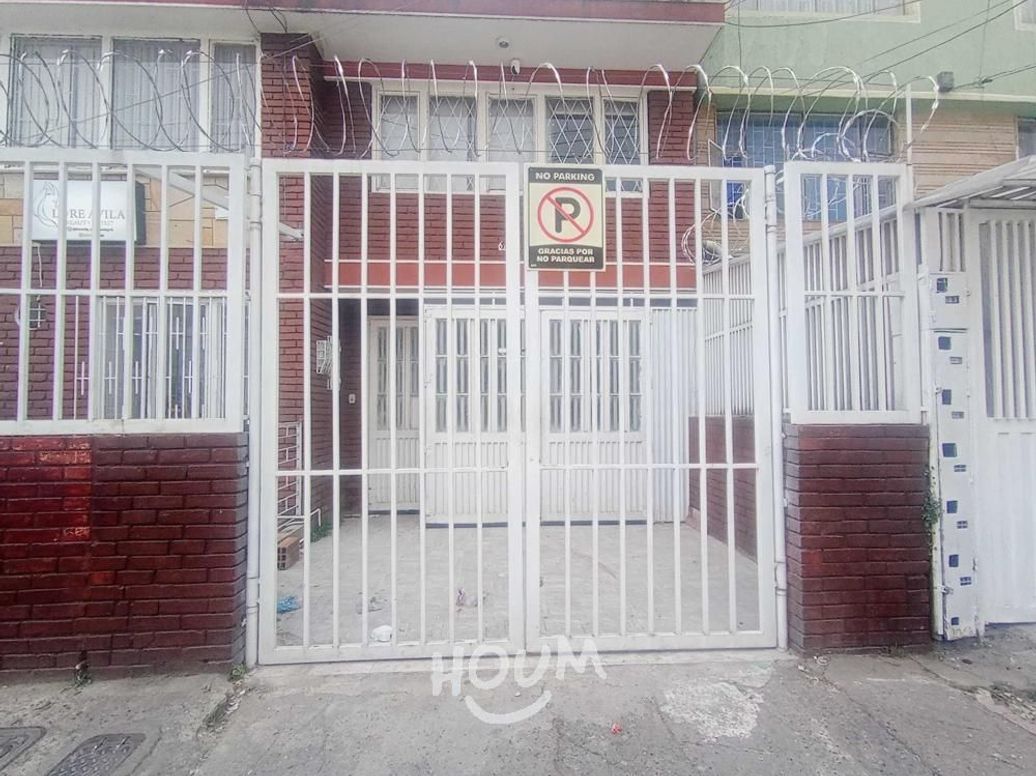Casa de 7 alcobas en venta en La Estanzuela, Bogotá, 400 m² · foto 8 de 20
