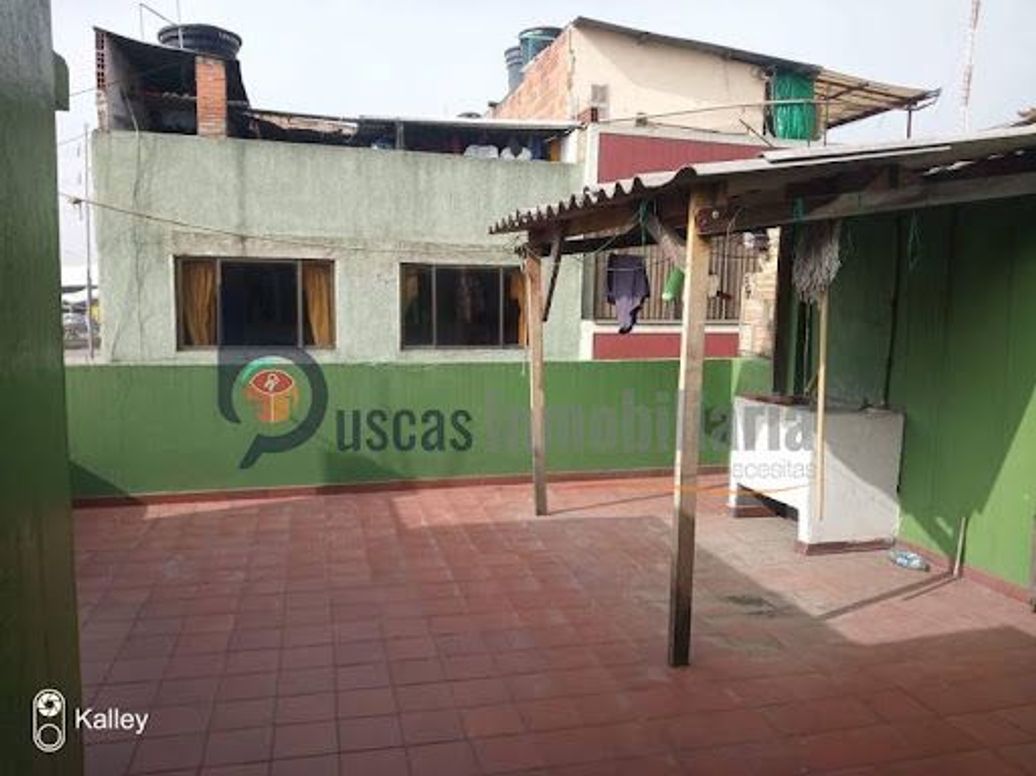 Casa de 6 alcobas en arriendo en Fontibón Centro, Bogotá, 216 m² · foto 9 de 10
