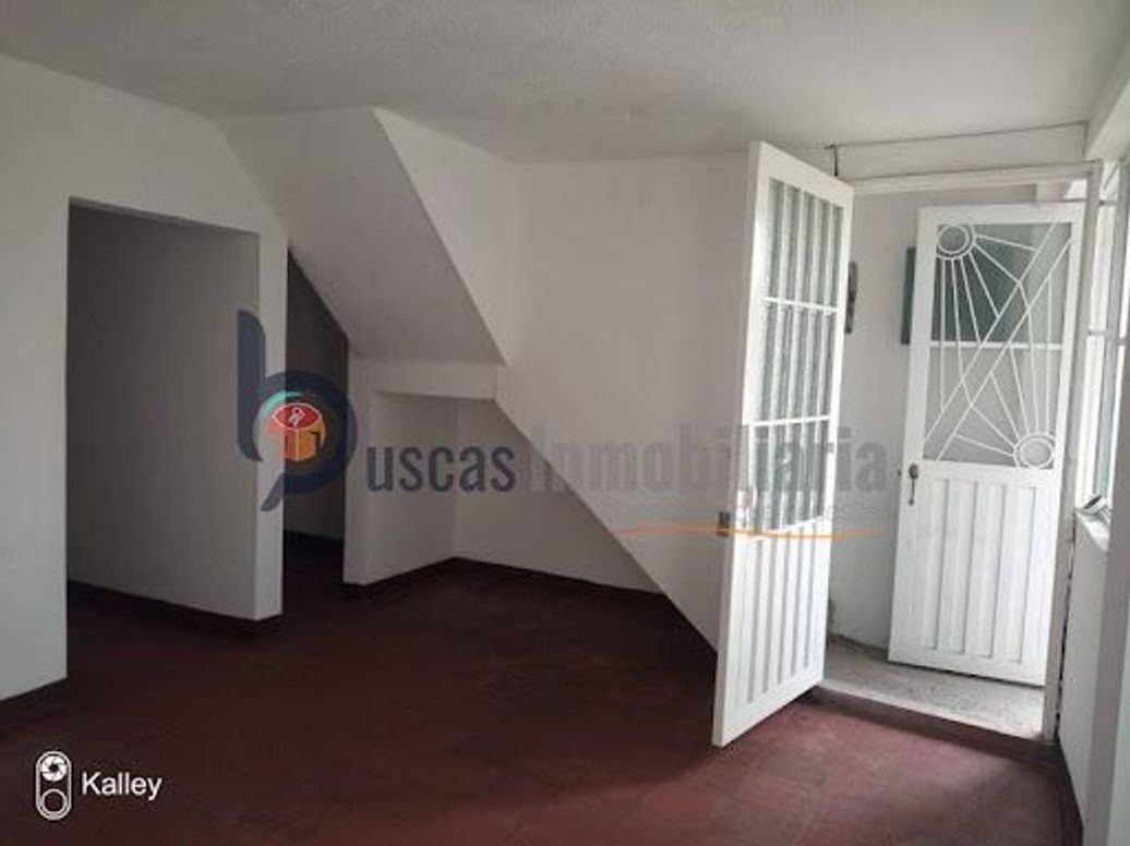 Casa de 6 alcobas en arriendo en Fontibón Centro, Bogotá, 216 m² · foto 8 de 10