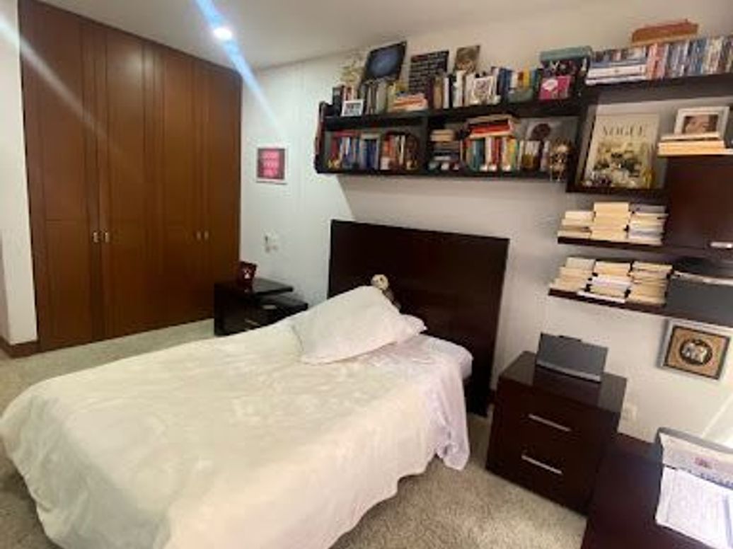 Apartamento de 3 alcobas en venta en Unicentro, Bogotá, 268 m² · foto 15 de 19