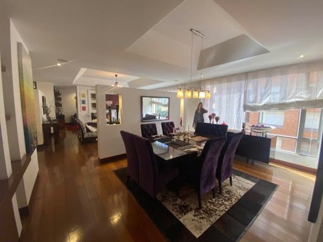 Apartamento de 3 alcobas en venta en Unicentro, Bogotá, 268 m² · foto 5 de 19