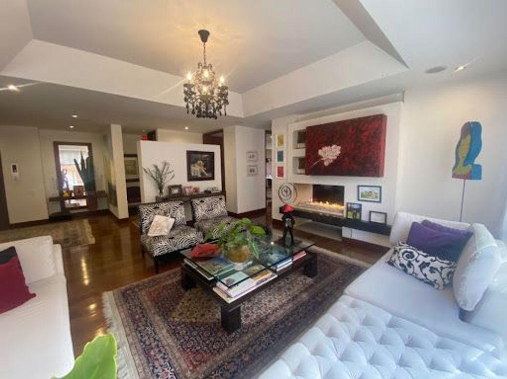 Apartamento de 3 alcobas en venta en Unicentro, Bogotá, 268 m² · foto 11 de 19