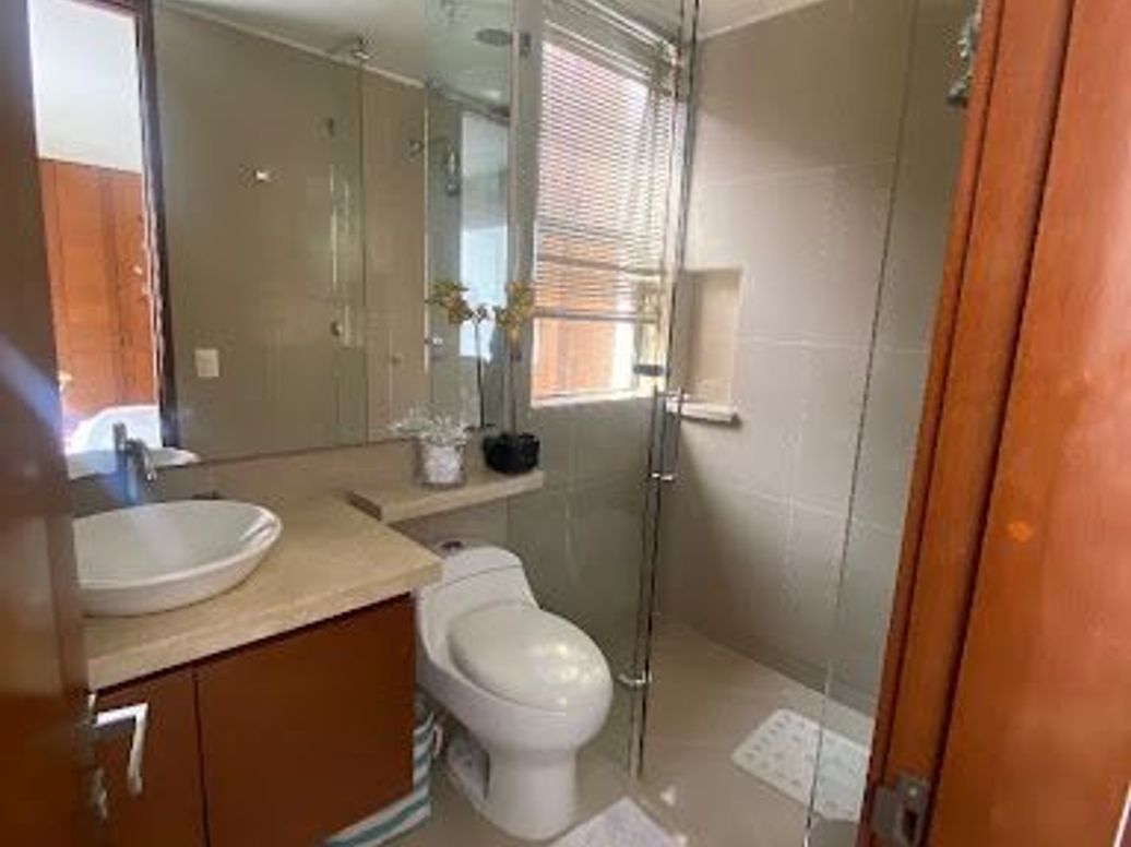 Apartamento de 3 alcobas en venta en Unicentro, Bogotá, 268 m² · foto 10 de 19