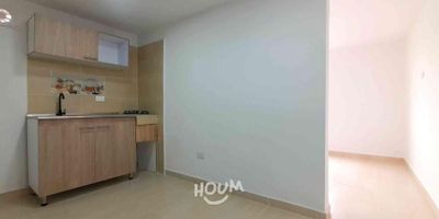 [ARR] ID HOUM: 146391

Entérate de todos los beneficios al arrendar con nosotros:
    • Asistencia e intermediación con el propietario
    • Firma tu contrato online
    • Arrienda sin burocracia, sin papeleos ni notarías

Departamento en arriendo, ubicado en el barrio Ciudad Jardín Norte, con una superficie construida de 35.00 m² y superficie total de 35.00  m². 

Sus principales características son:

    • No amoblado
    • 1 dormitorio
    • 1 baño
    • Admite mascotas
    • Año de construcción: 2024
            
Si arriendas con nosotros, te brindamos asesoría personalizada durante todo el proceso.
        

Requisitos para arrendar con nosotros:

    • Arrienda sin codeudor*, fácil, rápido y seguro
    • Demuestra un ingreso mensual neto de al menos 2.5 veces el valor del arriendo (los ingresos mensuales se pueden complementar por las personas que vivirán en este inmueble)
    • Completa tu información básica y mándanos tus extractos bancarios o documentos que demuestren tus ingresos
    • No debes tener reportes negativos en centrales de crédito
        

IMPORTANTE:

    • Te invitamos a agendar una visita a esta propiedad
    • Si tienes alguna duda por favor puedes solicitar más información desde los portales como también contactarte directamente con nosotros
    
Más que una inmobiliaria, somos Houm.
*Aplican T&C