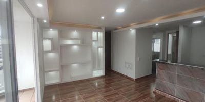 Alquilo apartamento en el sur de cali, barrio parque vivero, unidad jacarandá, quinto piso sin ascensor, consta de 78 mt2, 3 habitaciones, la principal con baño y vestier, estudio, sala comedor, cocina tipo americano, zona de oficio independiente y amplio balcón, parqueadero comunitario, la unidad cuenta con parque para niños, salón social, zona bbq, piscina para adultos y niños. Diego Vera 3218832875