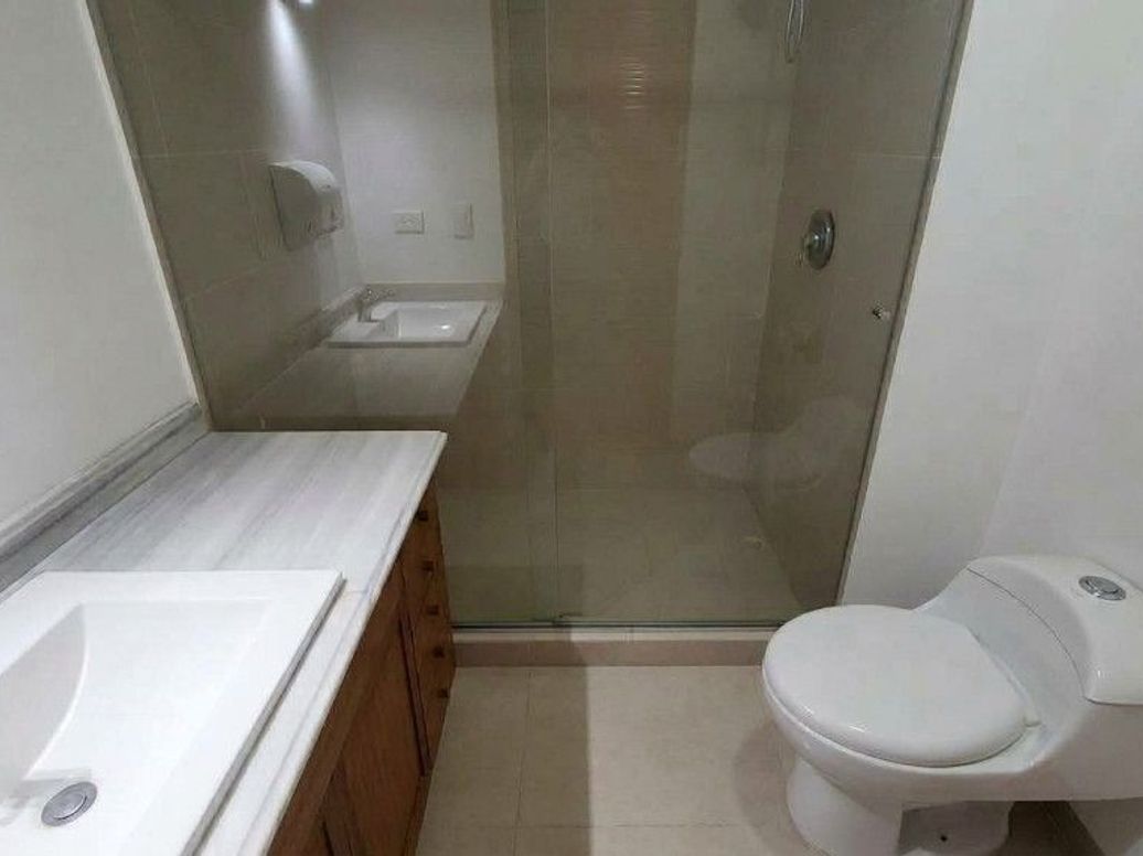 Apartamento de 3 alcobas en venta en San Patricio, Bogotá, 165 m² · foto 10 de 11