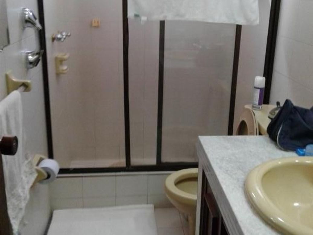 Apartamento de 3 alcobas en venta en Chico, Bogotá, 203 m² · foto 13 de 13