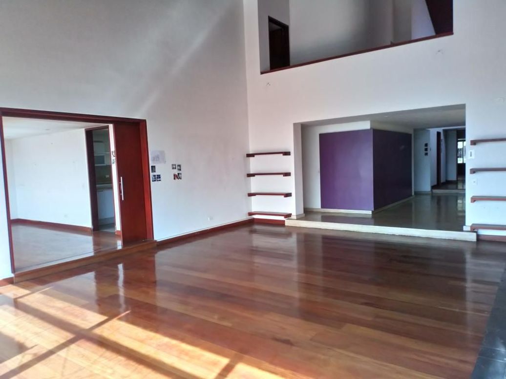 Apartamento de 4 alcobas en venta en El Refugio, Bogotá, 460 m² · foto 8 de 20