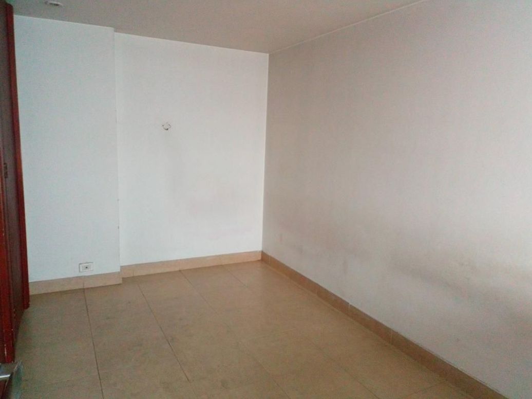 Apartamento de 4 alcobas en venta en El Refugio, Bogotá, 460 m² · foto 13 de 20