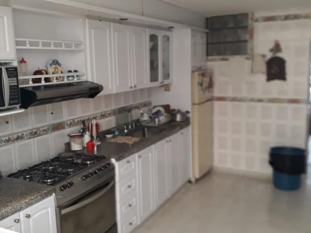Casa de 4 alcobas en venta en La Florida, Bogotá, 268 m² · foto 9 de 20