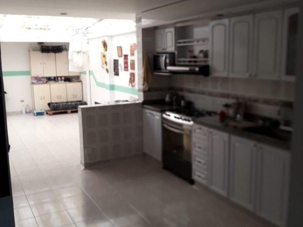 Casa de 4 alcobas en venta en La Florida, Bogotá, 268 m² · foto 8 de 20