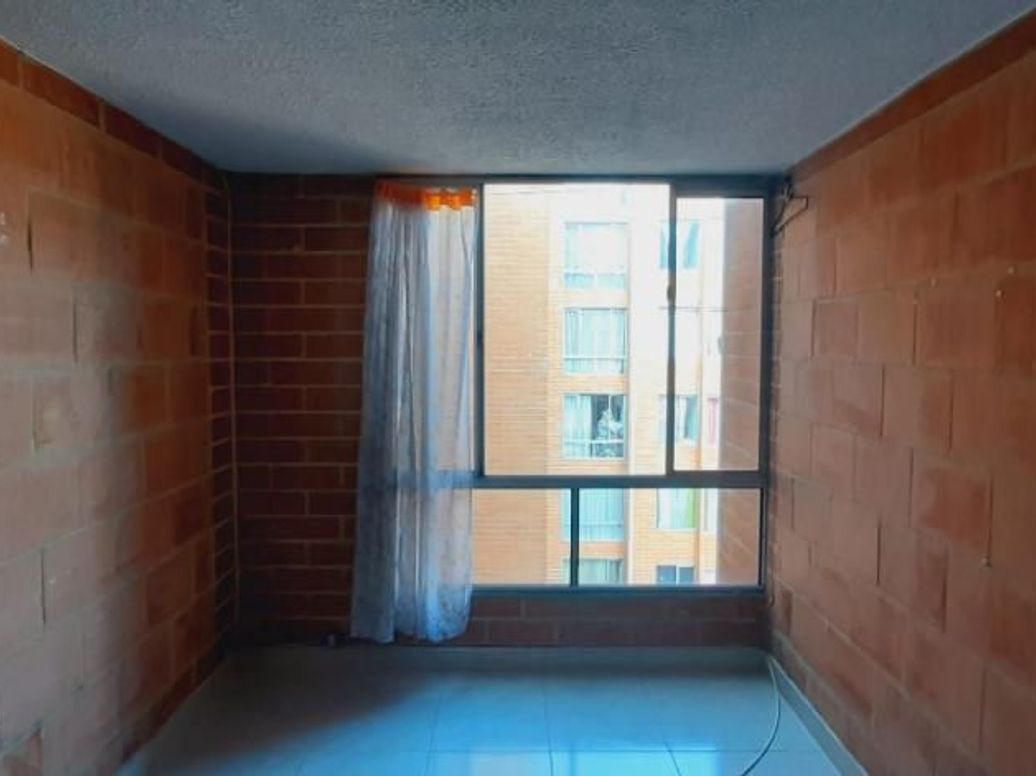 Apartamento de 3 alcobas en venta en San Vicente, Bogotá, 51 m² · foto 3 de 11