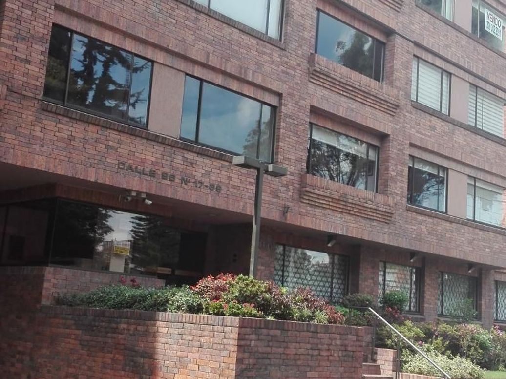Apartamento de 3 alcobas en venta en Chico Norte Et. Iii, Bogotá, 119 m² · foto 2 de 20