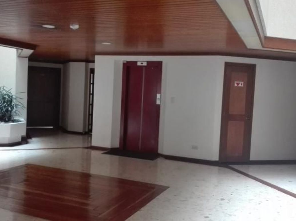 Apartamento de 3 alcobas en venta en Chico Norte Et. Iii, Bogotá, 119 m² · foto 3 de 20