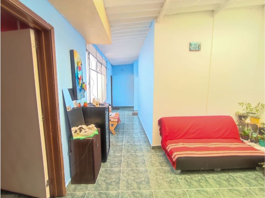 Casa de 6 alcobas en venta en Santa Rita, Bogotá, 260 m² · foto 18 de 20