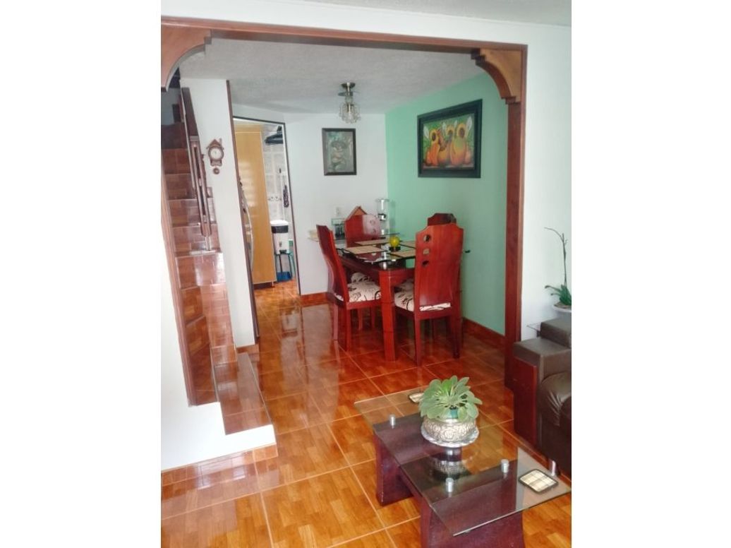 Casa de 4 alcobas en venta en Álamos, Bogotá, 60 m² · foto 5 de 10