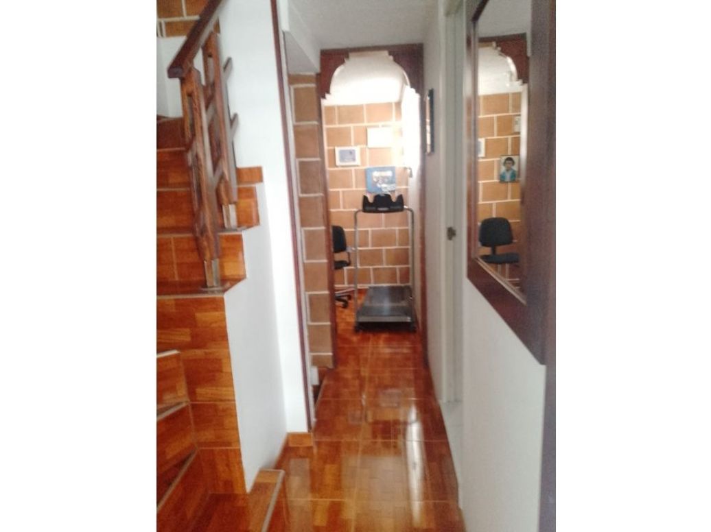 Casa de 4 alcobas en venta en Álamos, Bogotá, 60 m² · foto 7 de 10