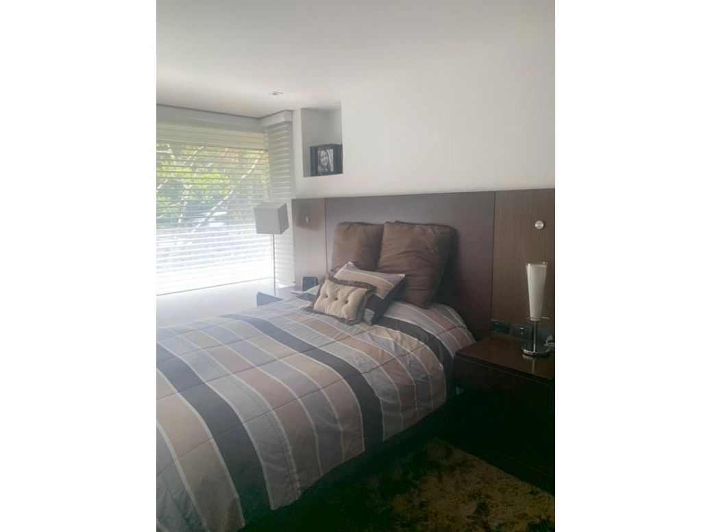 Apartamento de 3 alcobas en venta en Montearroyo, Bogotá, 232 m² · foto 7 de 10