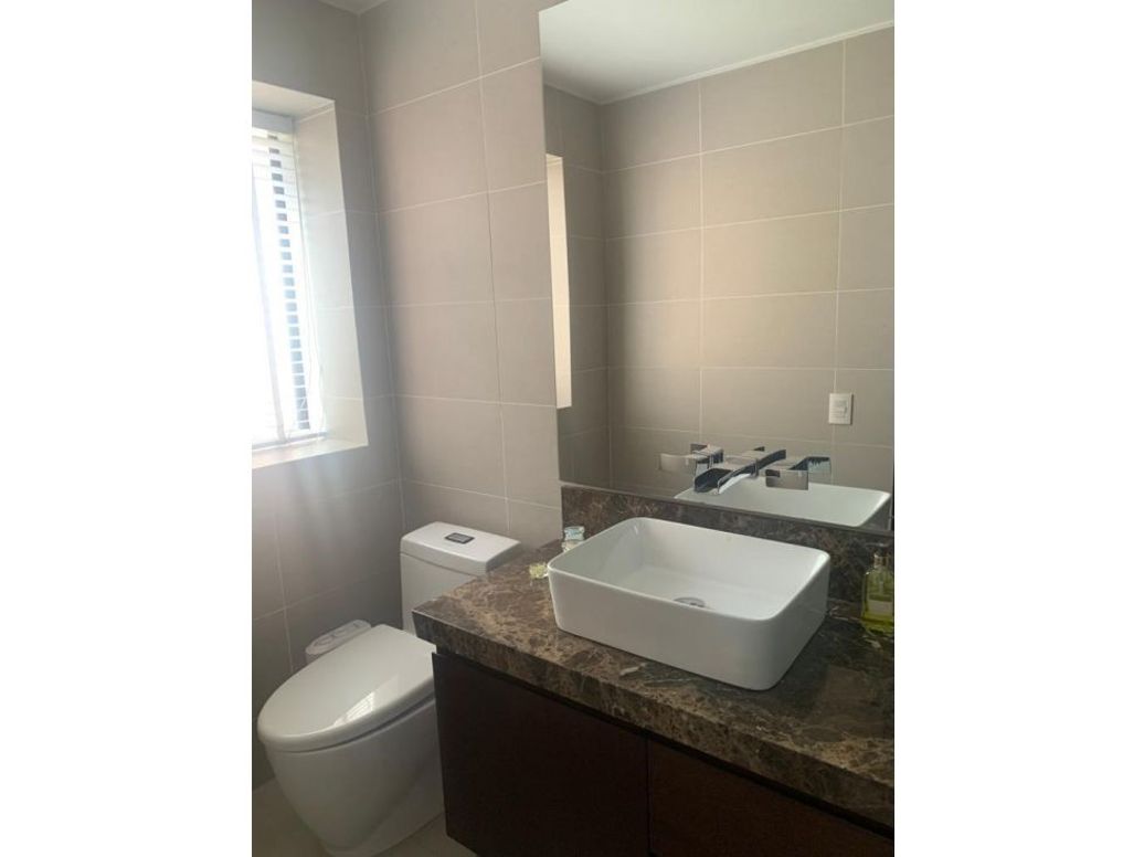 Apartamento de 3 alcobas en venta en Montearroyo, Bogotá, 232 m² · foto 6 de 10