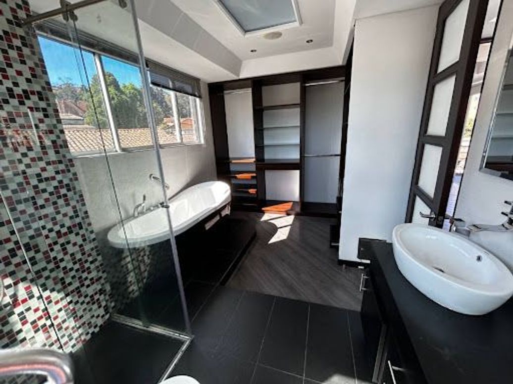 Casa de 4 alcobas en venta en Sotileza, Bogotá, 250 m² · foto 15 de 18