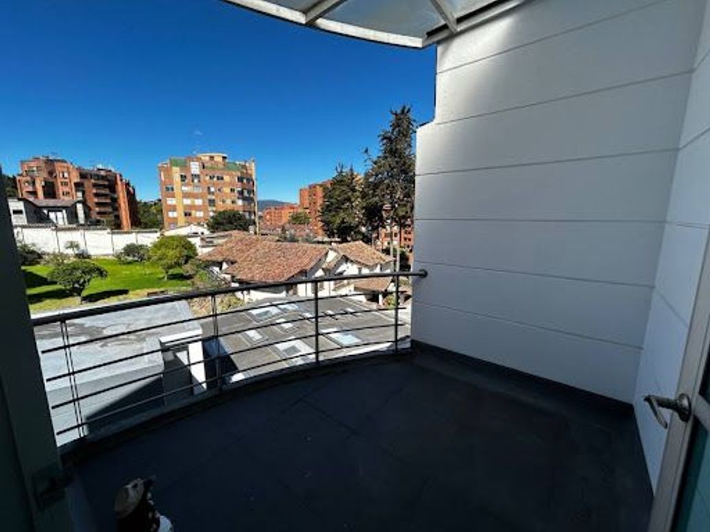 Casa de 4 alcobas en venta en Sotileza, Bogotá, 250 m² · foto 9 de 18