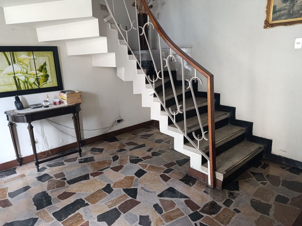 Casa de 3 alcobas en venta en Sears, Bogotá, 301 m² · foto 2 de 11