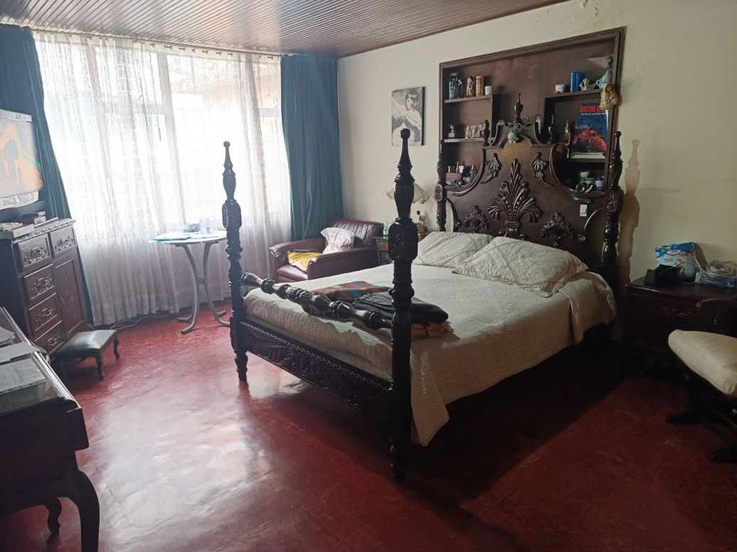 Casa de 3 alcobas en venta en Sears, Bogotá, 301 m² · foto 8 de 11