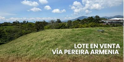 LOTE EN VENTA

Vía Pereira Armenia  Vereda Yarumito 
    Pertenece a Pereira 
    Frente al mall san Pablo 

Precio de Venta
     Parcelación
     Lote No 4 sector 1 
    Área 12200 mtrs2 
    Valor metro2 100 mil

Cuenta con
Con servicios de acueducto, energía
Vías de acceso pavimentadas el 80 %
A 2 minutos de la vía principal
Lindero abajo con la quebrada
