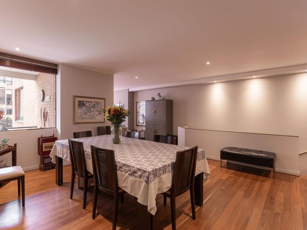 Apartamento de 3 alcobas en venta en Los Rosales, Bogotá, 190 m² · foto 8 de 20