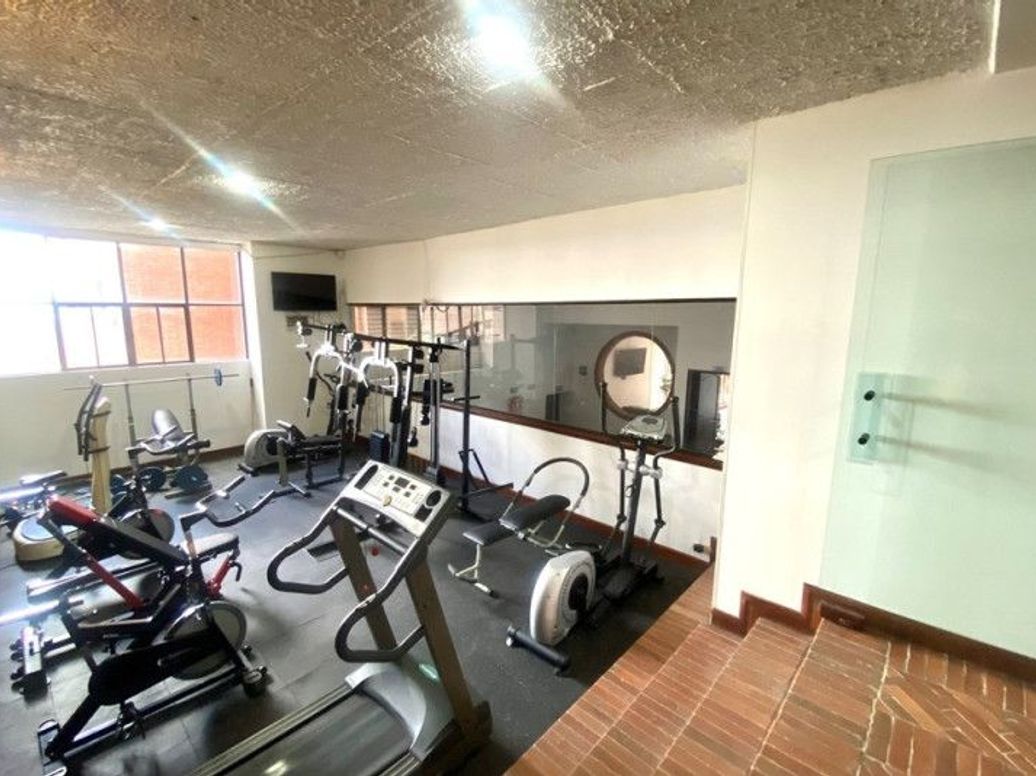 Apartamento de 3 alcobas en venta en El Refugio, Bogotá, 172 m² · foto 17 de 20