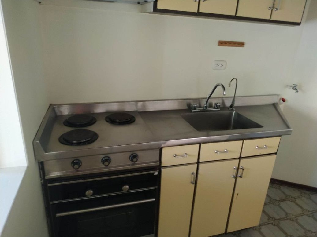Apartaestudio en arriendo en Caobos Salazar, Bogotá, 31 m² · foto 16 de 18