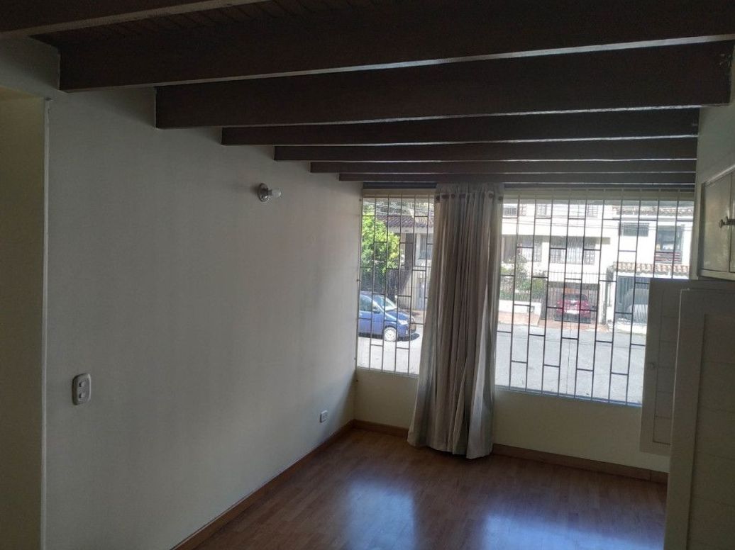 Apartaestudio en arriendo en Caobos Salazar, Bogotá, 31 m² · foto 11 de 18