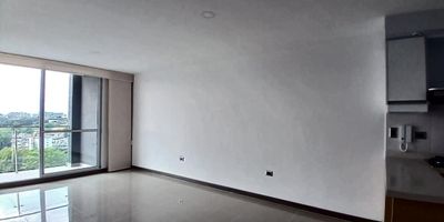Apartamento en Venta en unidad cerrada en el sector de Belmonte de facil acceso, cerca a rutas de transporte publico y con múltiples servicios complementarios de la zona. Cuenta con  salacomedor,  pisos en porcelanato y Laminado , Dos habitaciones y dos baños, cocina integral meson en quarztone, estufa y calentador a gas, zona de ropas. La unidad cuenta con piscina, gimnasio, salón comunal, saunaturco, parques infantiles, placa polideportiva, zonas verdes y un parqueadero cubierto. Vigilancia y portería las 24 horas. Inmuebles sujetos a verificación de disponibilidad.