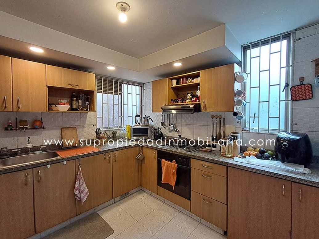Casa de 3 alcobas en venta en El Plan, Bogotá, 132 m² · foto 3 de 17
