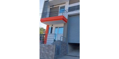 Bodega en venta, La Maria ubicada en excelente zona.
CODIGO WASI: 7066985
