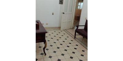 OFICINA EN ARRIENDO , CENTRO

Oficina muy bien ubicada, en el mejor sector del centro histórico de Cartagena, 40 metros cuadrados, con amplios espacios, baño interno y mobiliario, si es necesario.
Ideal para abogados, contadores, arquitectos pero también puede 5 ser destinado a empresas turísticas o emprendimientos. Su amplio espacio la hace útil para la realización de eventos con foro de max 30 personas. 

CODIGO WASI 8439869
