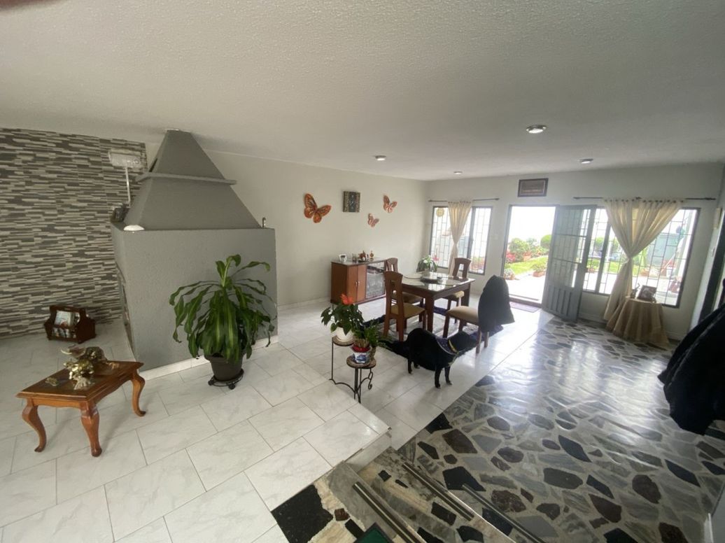 Casa de 4 alcobas en venta en San Cipriano, Bogotá, 398 m² · foto 5 de 20